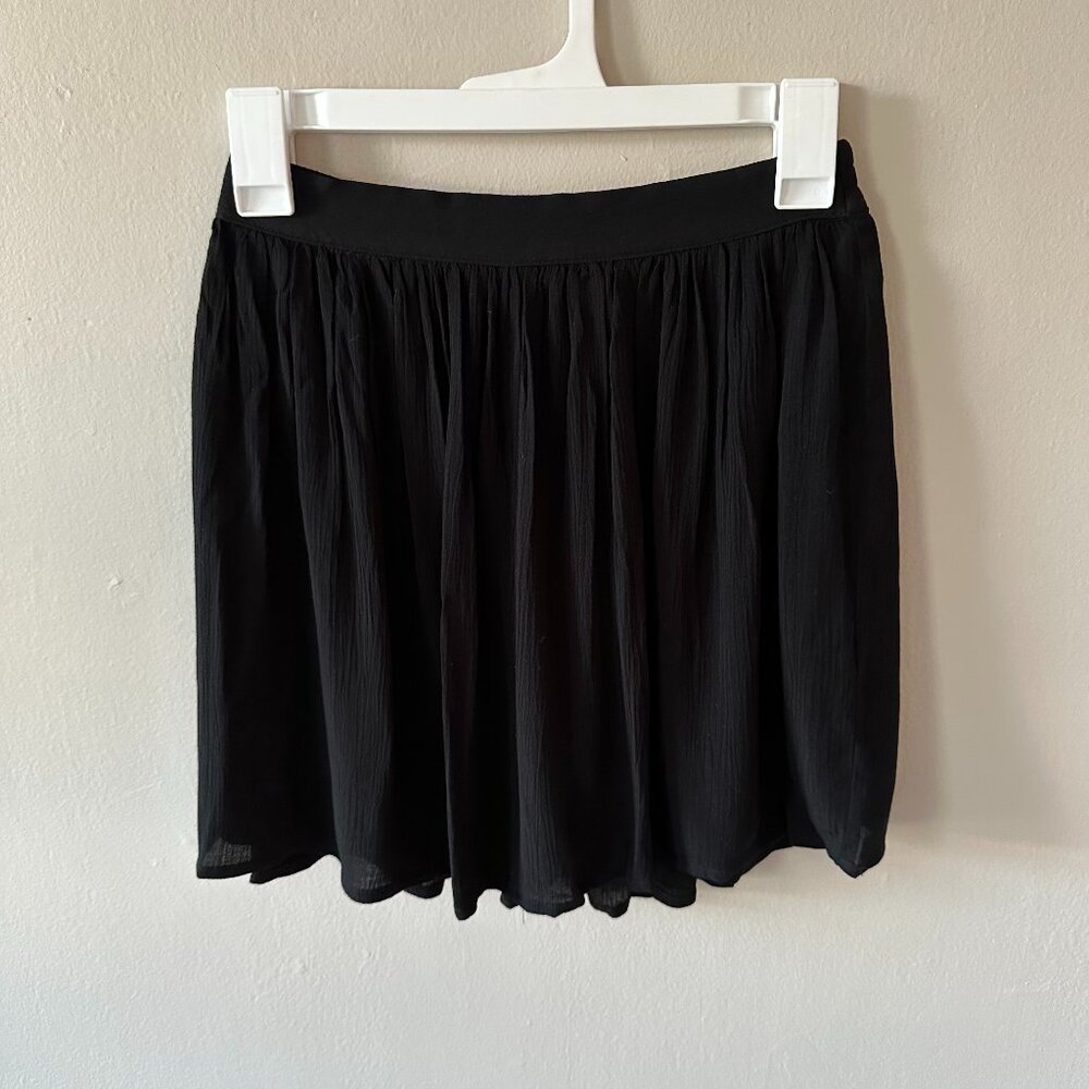 Forever 21 Black Chiffon Pleated Mini Skirt – Flowy Lightweight A-Line